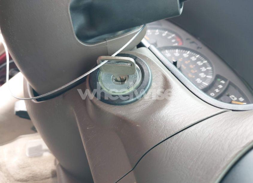 Photo 11 of 2003 Toyota Tundra SR5 V8 (VIN 5TBBT44123S402249)