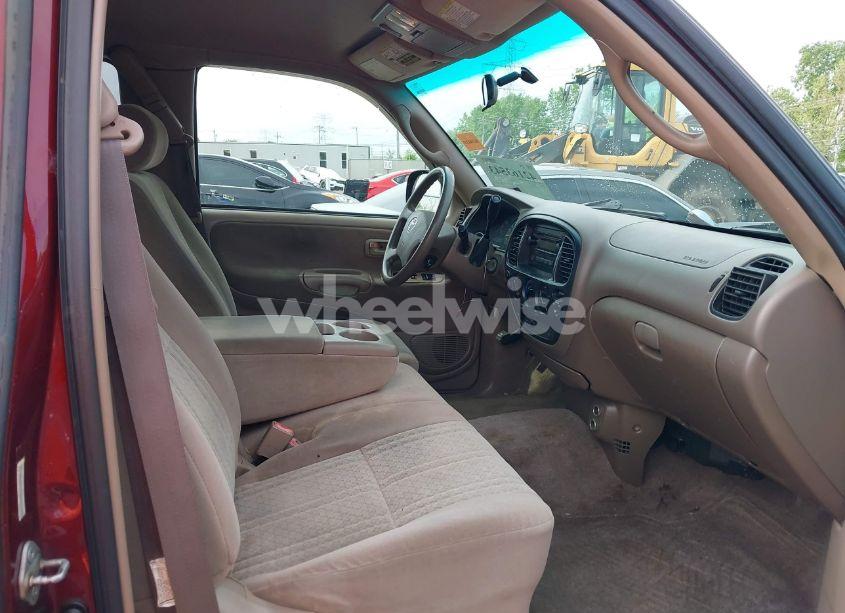 Photo 5 of 2003 Toyota Tundra SR5 V8 (VIN 5TBBT44123S402249)