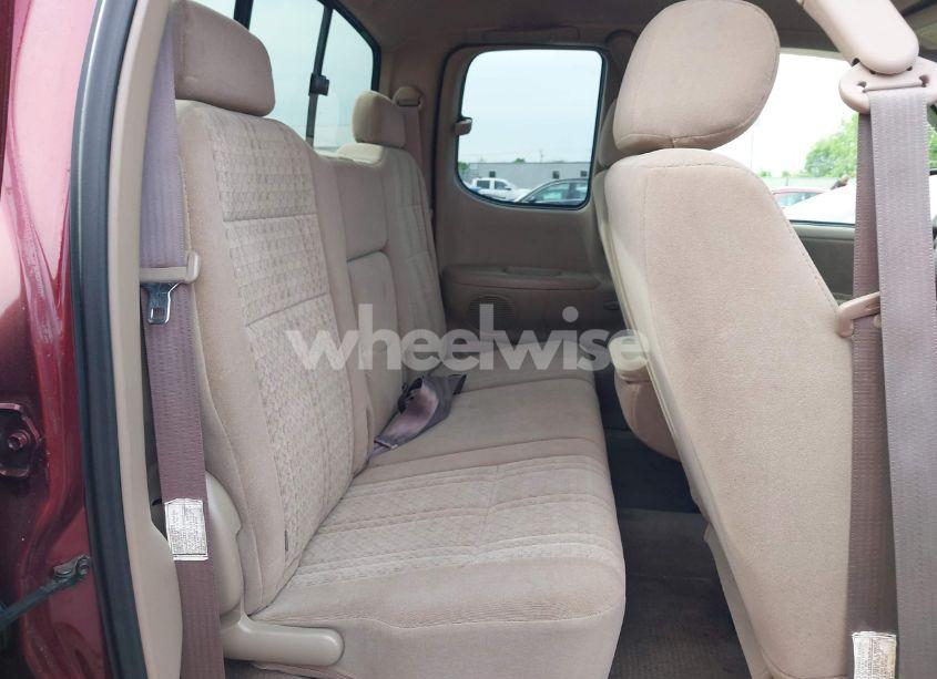 Photo 8 of 2003 Toyota Tundra SR5 V8 (VIN 5TBBT44123S402249)