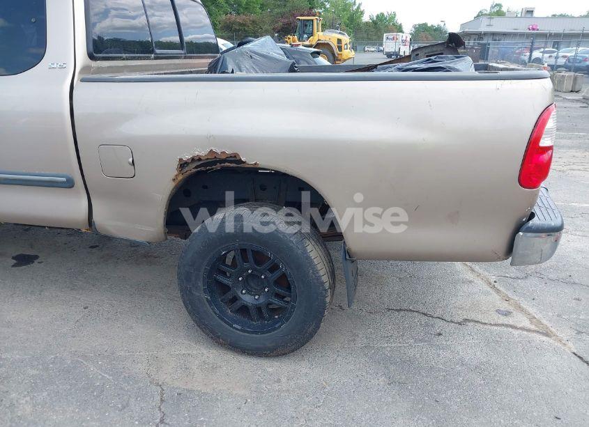 Photo 18 of 2005 Toyota Tundra SR5 V8 (VIN 5TBBT44125S459330)