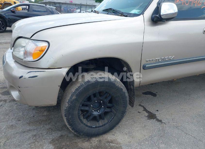 Photo 19 of 2005 Toyota Tundra SR5 V8 (VIN 5TBBT44125S459330)