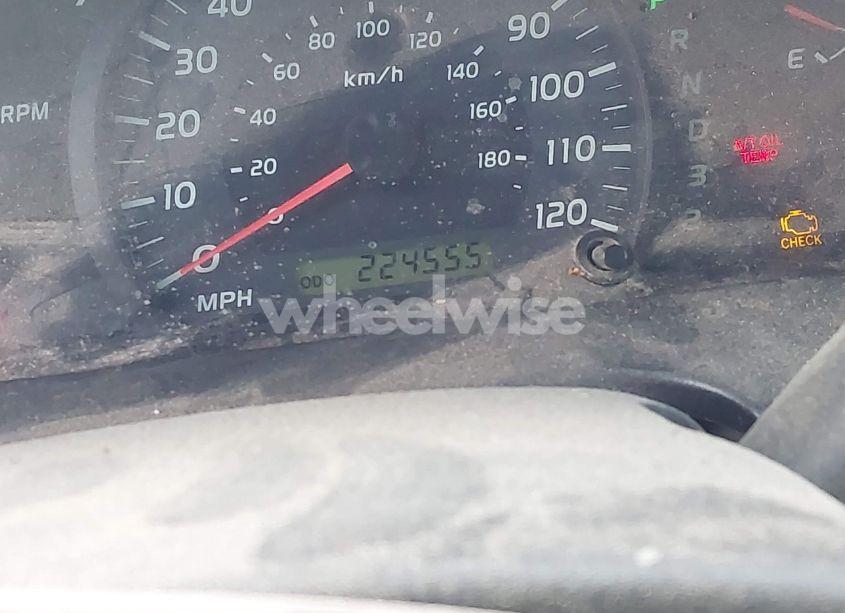 Photo 7 of 2005 Toyota Tundra SR5 V8 (VIN 5TBBT44125S466245)