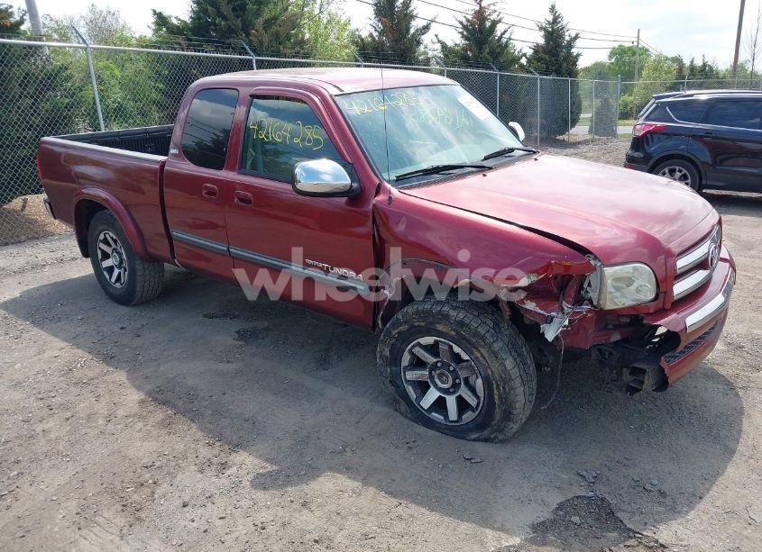 2005 Toyota Tundra SR5 V8 (VIN 5TBBT44125S471798) main photo