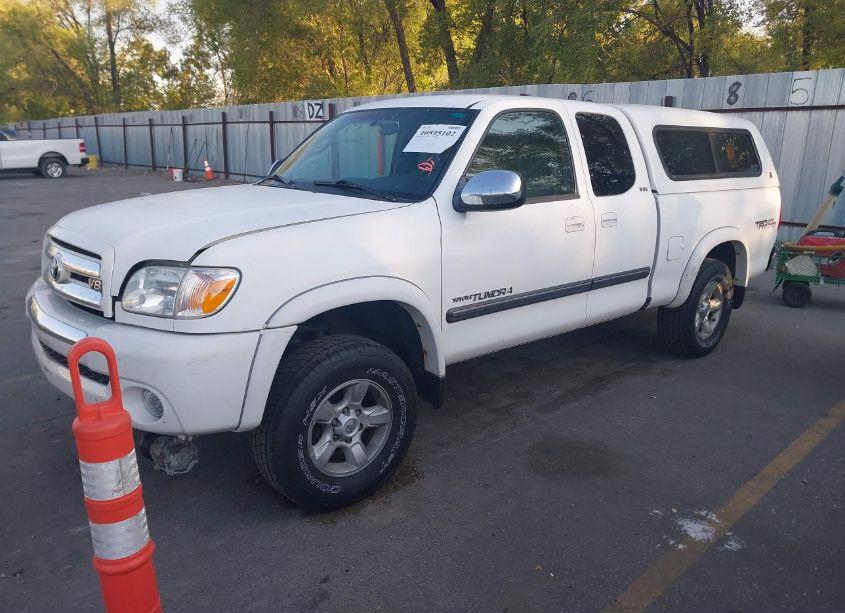 Photo 2 of 2006 Toyota Tundra SR5 V8 (VIN 5TBBT44126S487761)