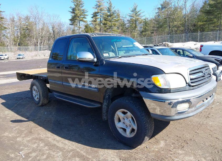 2000 Toyota Tundra SR5 V8 (VIN 5TBBT4412YS020908) main photo