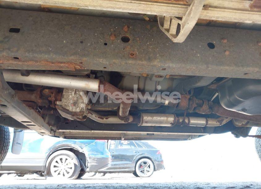 Photo 13 of 2000 Toyota Tundra SR5 V8 (VIN 5TBBT4412YS020908)