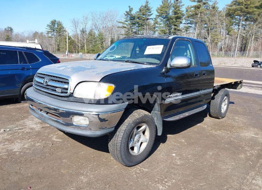 Photo 2 of 2000 Toyota Tundra SR5 V8 (VIN 5TBBT4412YS020908)