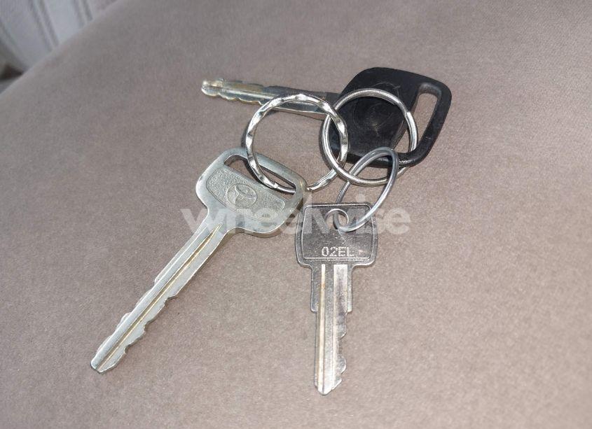 Photo 11 of 2002 Toyota Tundra SR5 V8 (VIN 5TBBT44132S288289)