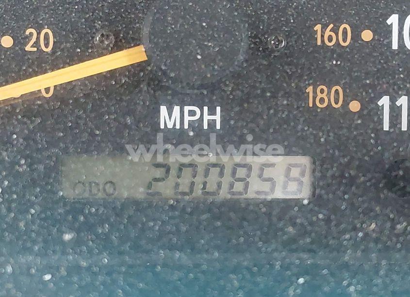 Photo 7 of 2002 Toyota Tundra SR5 V8 (VIN 5TBBT44132S288289)