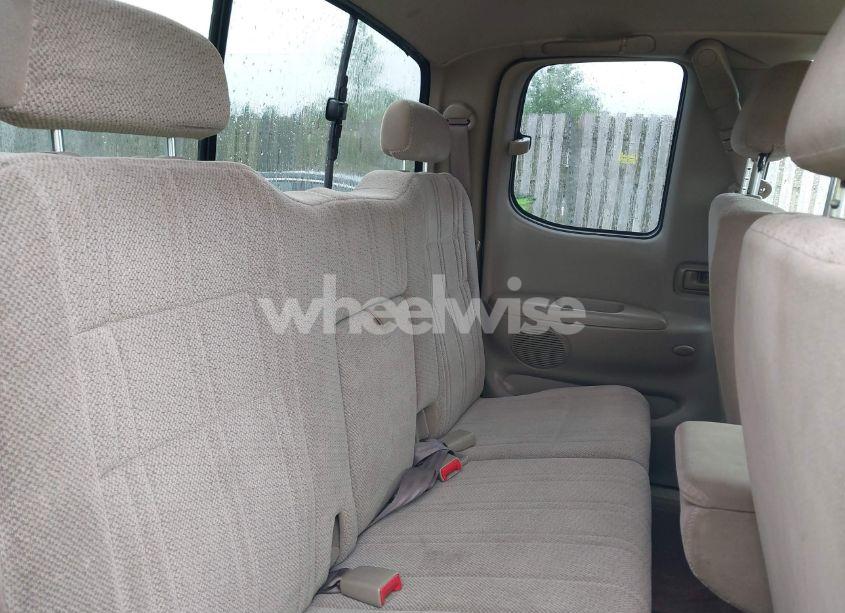 Photo 8 of 2002 Toyota Tundra SR5 V8 (VIN 5TBBT44132S288289)