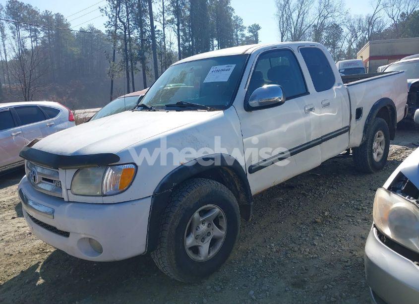 Photo 2 of 2003 Toyota Tundra SR5 V8 (VIN 5TBBT44133S360948)