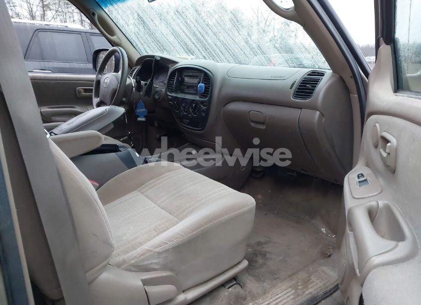 Photo 5 of 2003 Toyota Tundra SR5 V8 (VIN 5TBBT44133S401823)