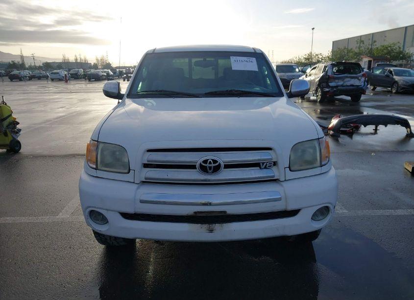 Photo 12 of 2004 Toyota Tundra SR5 V8 (VIN 5TBBT44134S440056)
