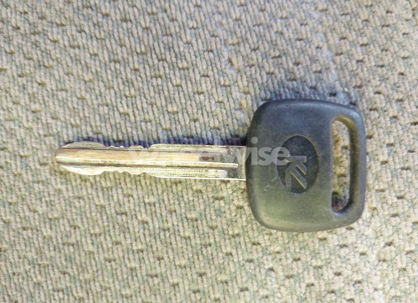 Photo 11 of 2002 Toyota Tundra SR5 V8 (VIN 5TBBT44142S264812)