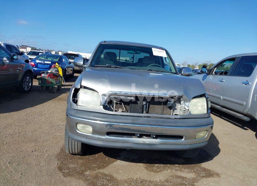 Photo 6 of 2002 Toyota Tundra SR5 V8 (VIN 5TBBT44142S264812)