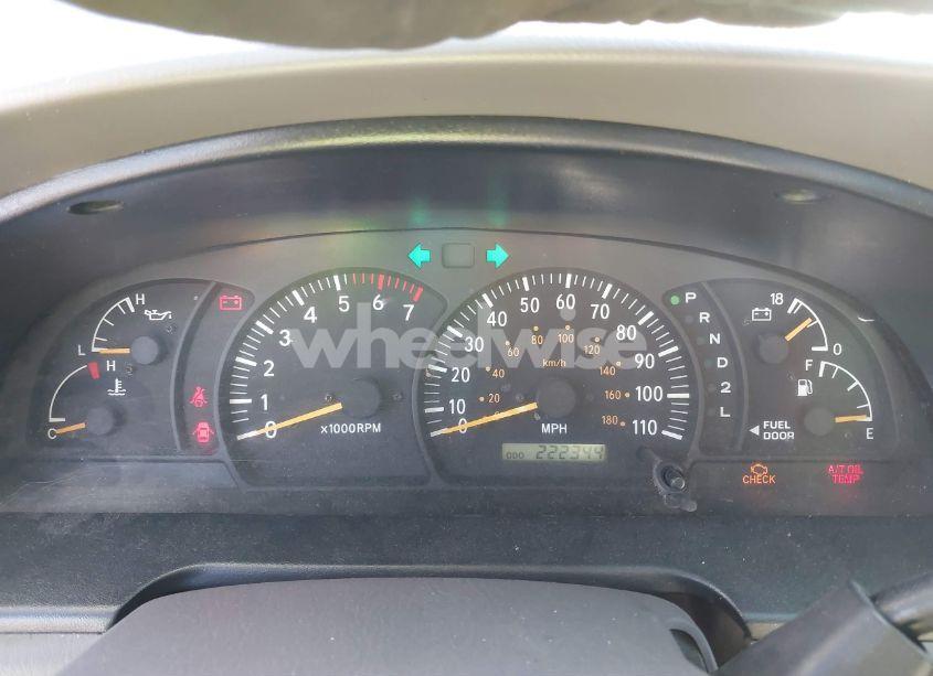 Photo 7 of 2002 Toyota Tundra SR5 V8 (VIN 5TBBT44142S264812)