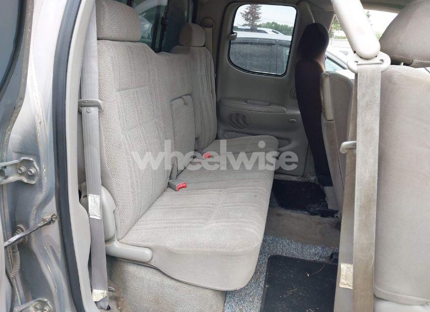 Photo 8 of 2002 Toyota Tundra SR5 V8 (VIN 5TBBT44142S277141)