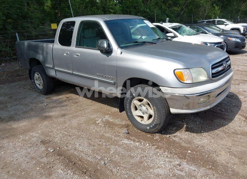 2002 Toyota Tundra SR5 V8 (VIN 5TBBT44142S290861) main photo