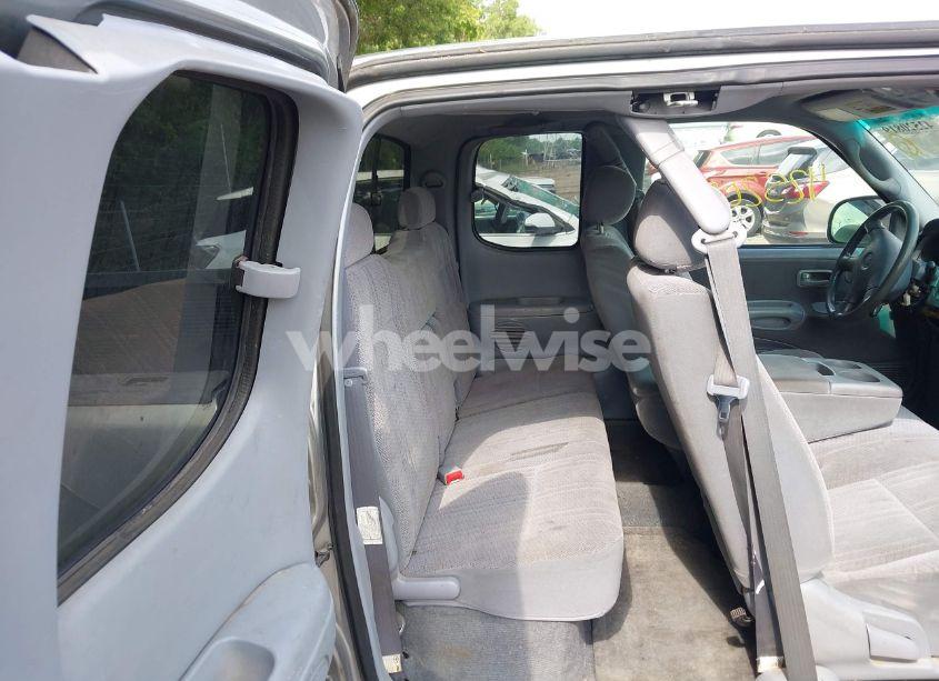 Photo 8 of 2002 Toyota Tundra SR5 V8 (VIN 5TBBT44142S290861)