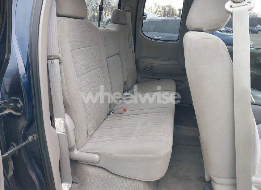 Photo 8 of 2003 Toyota Tundra SR5 V8 (VIN 5TBBT44143S388838)