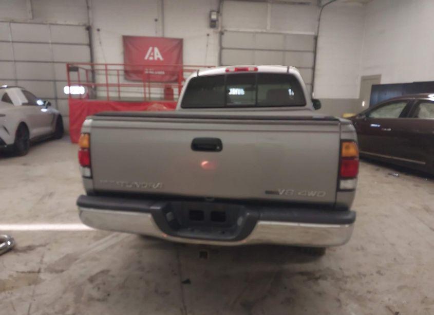 Photo 17 of 2003 Toyota Tundra SR5 V8 (VIN 5TBBT44143S437794)