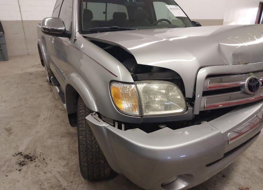Photo 18 of 2003 Toyota Tundra SR5 V8 (VIN 5TBBT44143S437794)