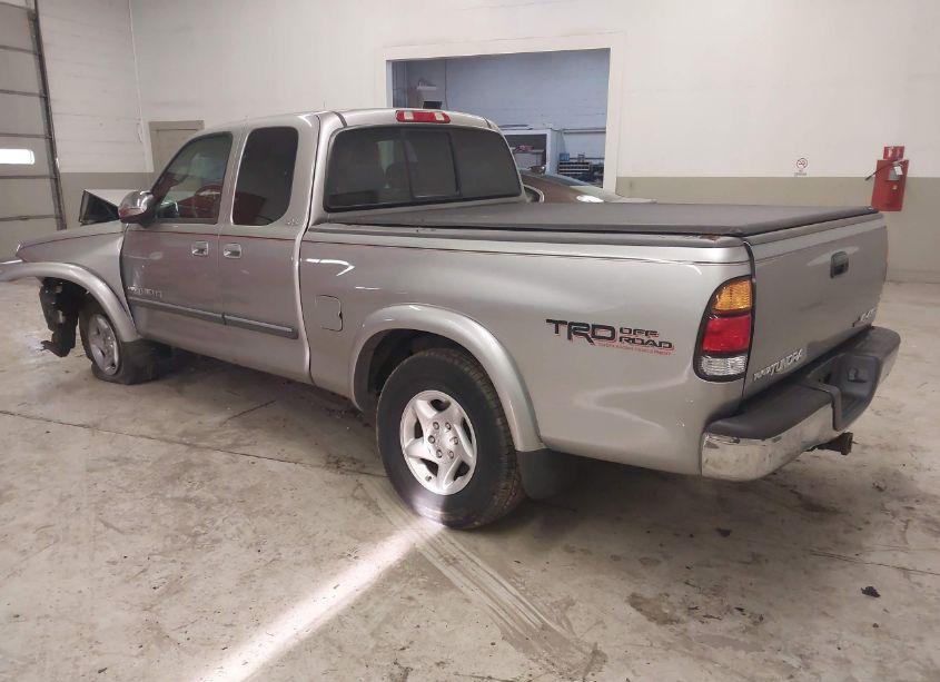 Photo 3 of 2003 Toyota Tundra SR5 V8 (VIN 5TBBT44143S437794)