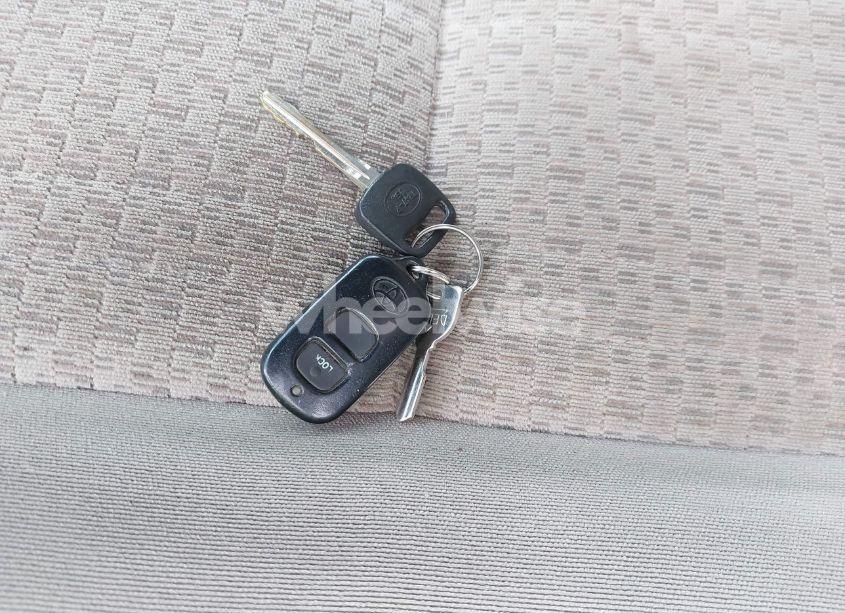 Photo 11 of 2005 Toyota Tundra SR5 V8 (VIN 5TBBT44145S470488)