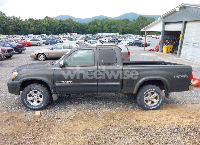 Photo 14 of 2005 Toyota Tundra SR5 V8 (VIN 5TBBT44145S470488)