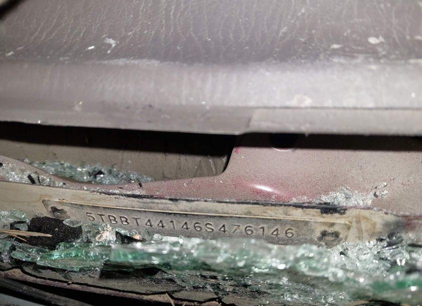 Photo 9 of 2006 Toyota Tundra SR5 V8 (VIN 5TBBT44146S476146)