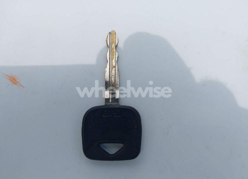 Photo 11 of 2000 Toyota Tundra SR5 V8 (VIN 5TBBT4414YS020327)