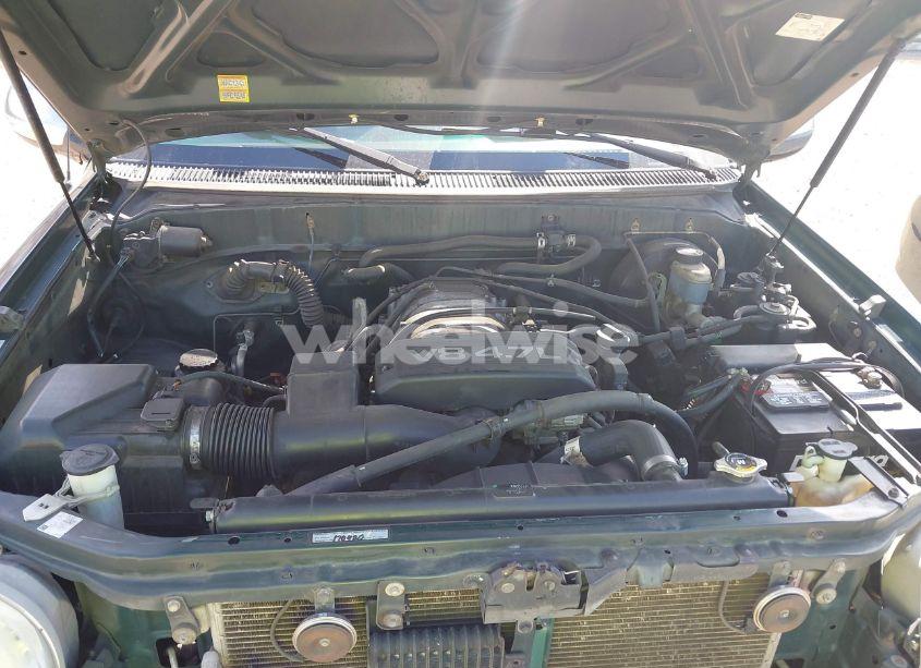 Photo 10 of 2000 Toyota Tundra SR5 V8 (VIN 5TBBT4414YS029366)