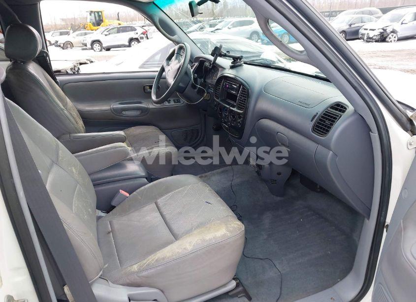 Photo 5 of 2001 Toyota Tundra (VIN 5TBBT44151S172736)