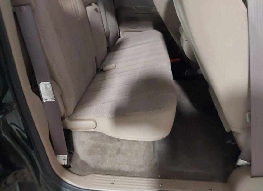 Photo 8 of 2002 Toyota Tundra SR5 V8 (VIN 5TBBT44152S247906)