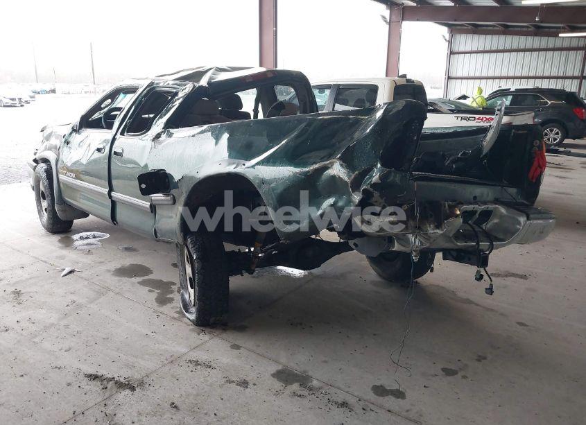 Photo 3 of 2002 Toyota Tundra SR5 V8 (VIN 5TBBT44152S299794)