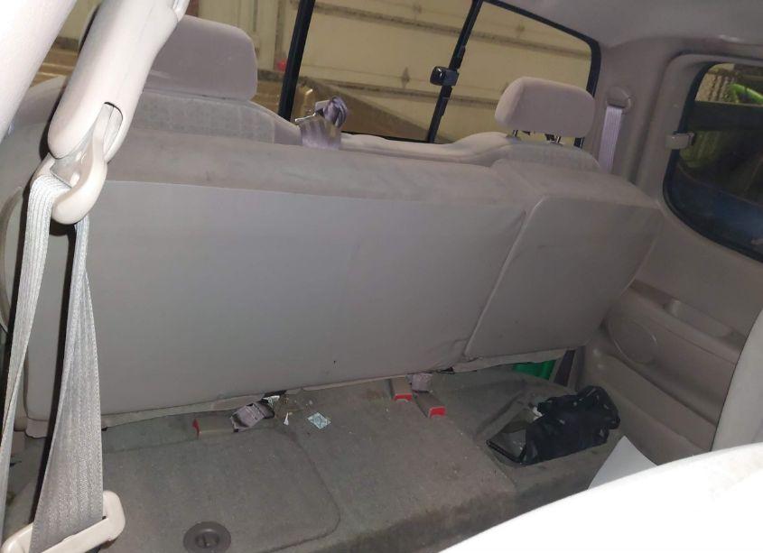 Photo 8 of 2003 Toyota Tundra SR5 V8 (VIN 5TBBT44153S424472)