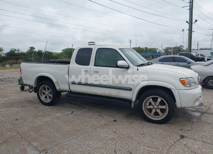 Photo 13 of 2004 Toyota Tundra SR5 V8 (VIN 5TBBT44154S439877)