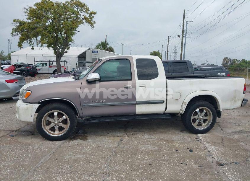 Photo 14 of 2004 Toyota Tundra SR5 V8 (VIN 5TBBT44154S439877)
