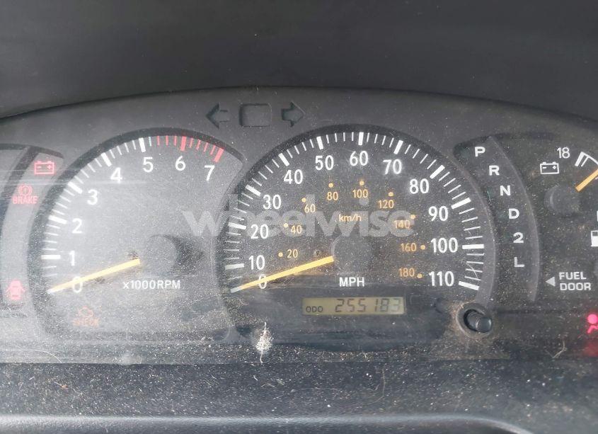 Photo 7 of 2004 Toyota Tundra SR5 V8 (VIN 5TBBT44154S439877)