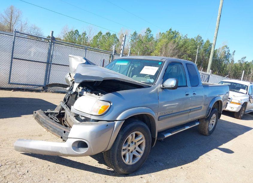 Photo 2 of 2005 Toyota Tundra SR5 V8 (VIN 5TBBT44155S458415)