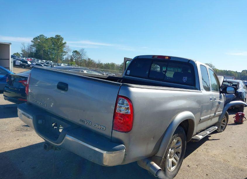 Photo 4 of 2005 Toyota Tundra SR5 V8 (VIN 5TBBT44155S458415)