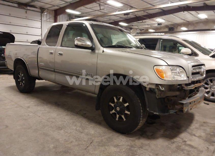 2005 Toyota Tundra SR5 V8 (VIN 5TBBT44155S459077) main photo