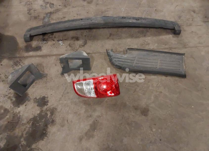 Photo 12 of 2005 Toyota Tundra SR5 V8 (VIN 5TBBT44155S459077)