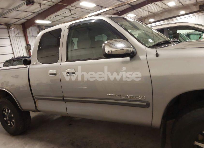 Photo 14 of 2005 Toyota Tundra SR5 V8 (VIN 5TBBT44155S459077)