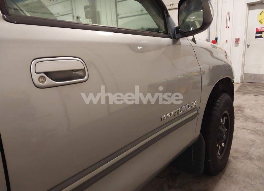 Photo 21 of 2005 Toyota Tundra SR5 V8 (VIN 5TBBT44155S459077)