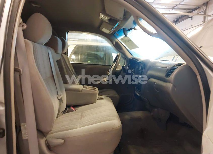 Photo 5 of 2005 Toyota Tundra SR5 V8 (VIN 5TBBT44155S459077)