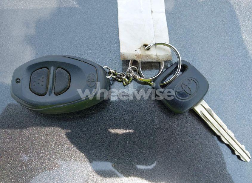 Photo 11 of 2000 Toyota Tundra SR5 V8 (VIN 5TBBT4415YS025813)