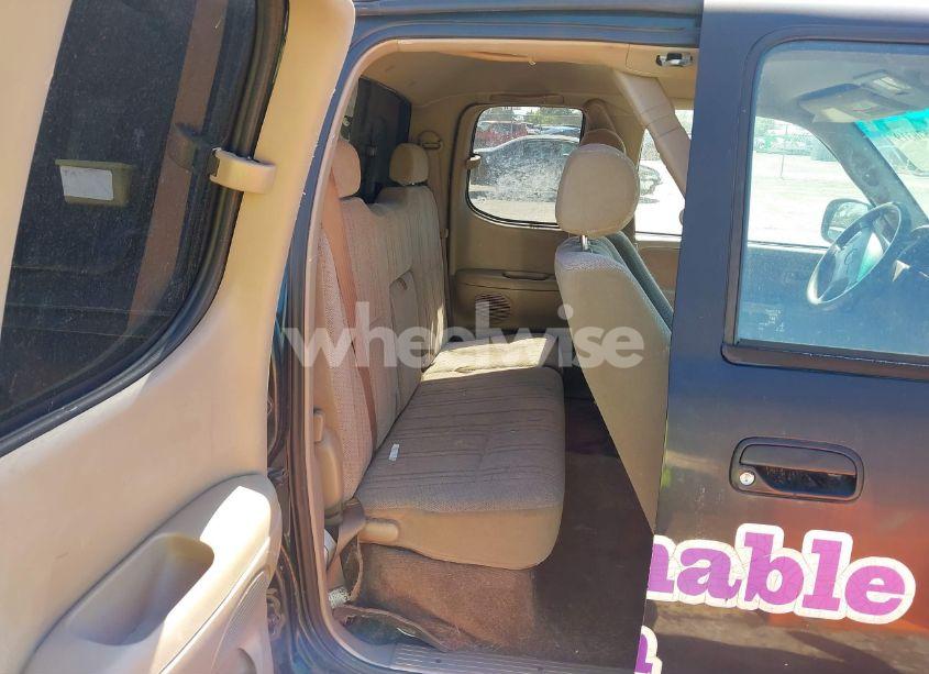 Photo 8 of 2000 Toyota Tundra SR5 V8 (VIN 5TBBT4415YS059170)