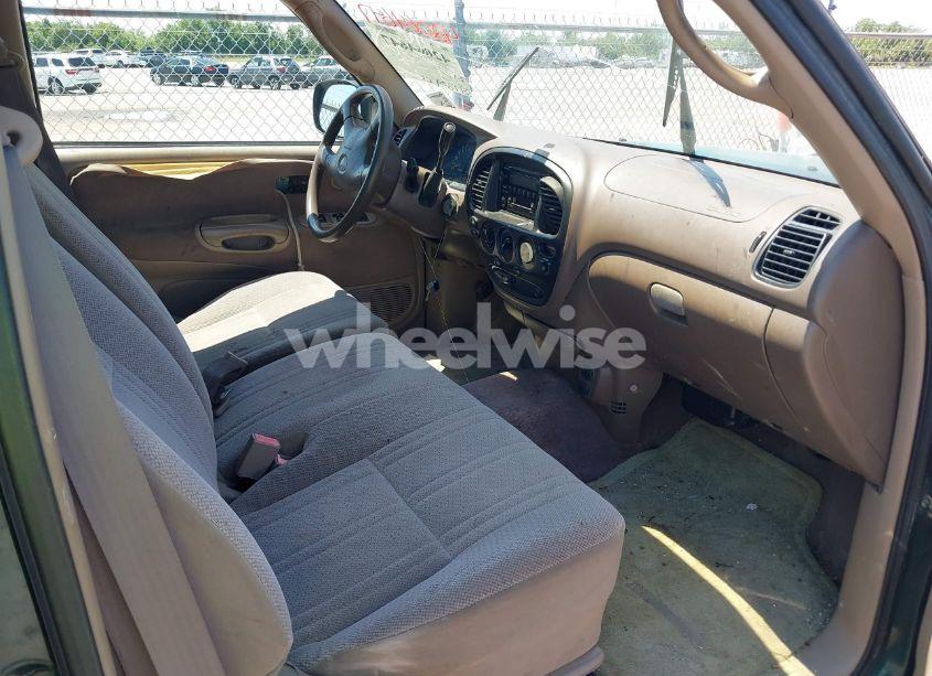 Photo 5 of 2001 Toyota Tundra SR5 V8 (VIN 5TBBT44161S146937)