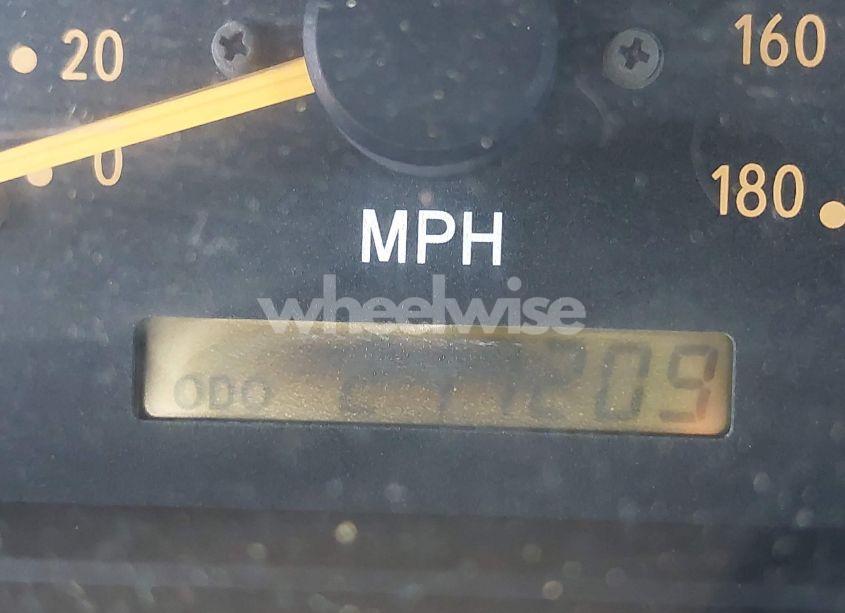 Photo 7 of 2001 Toyota Tundra SR5 V8 (VIN 5TBBT44161S146937)